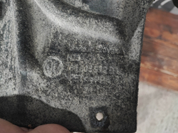 Подкрылок передний правый Volkswagen Touareg 3 18-нв Б/У Оригинал 760805912D