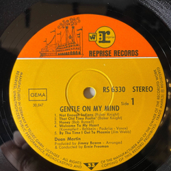 Винтажная виниловая пластинка LP Dean Martin Gentle On My Mind (Германия 1968)