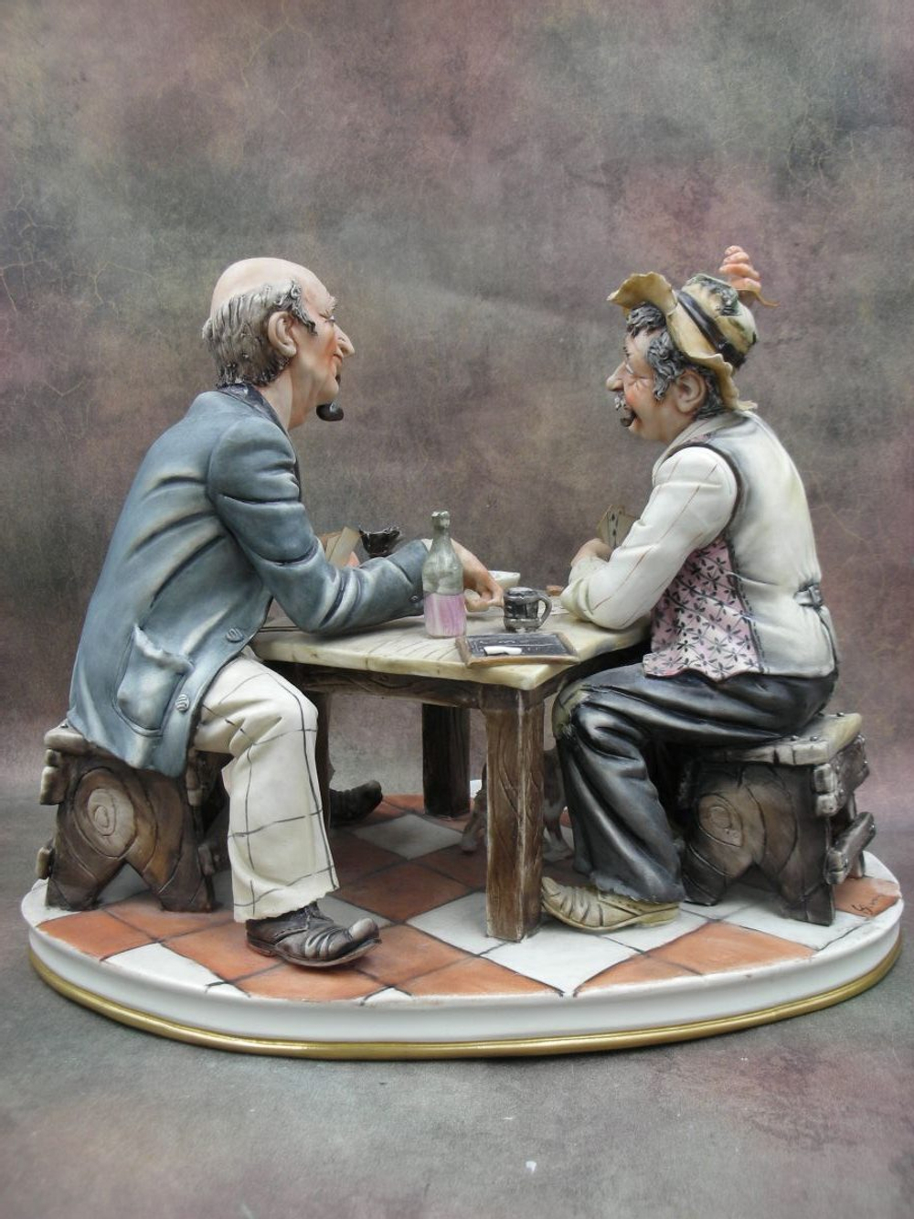 Статуэтка. Фарфор. Карточные игроки. Capodimonte. Италия
