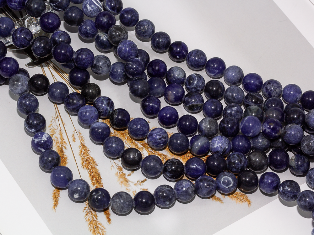 Нить бусин из содалита 10мм
