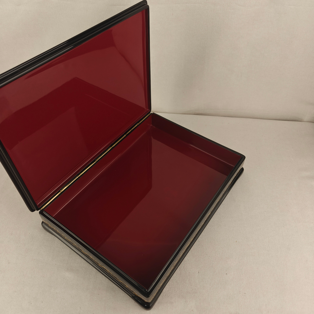 Шкатулка "Тройка" с ручной росписью Палех 30х22 см