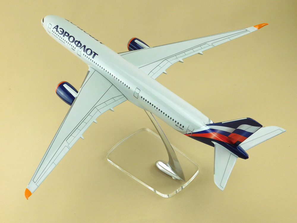 Модель самолета Airbus A350-900 (М1:144, Аэрофлот,RA-73157, П.Чайковский)
