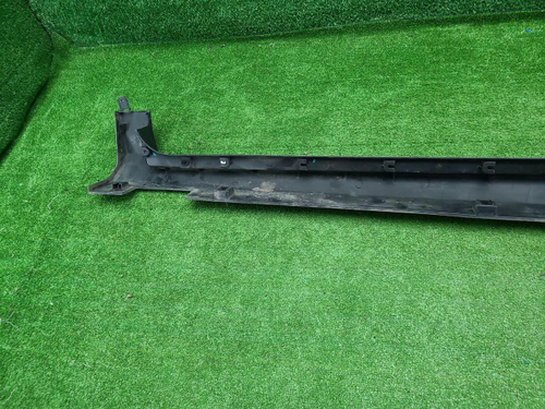 Накладка порога правая Geely Coolray (2023-н.в.)