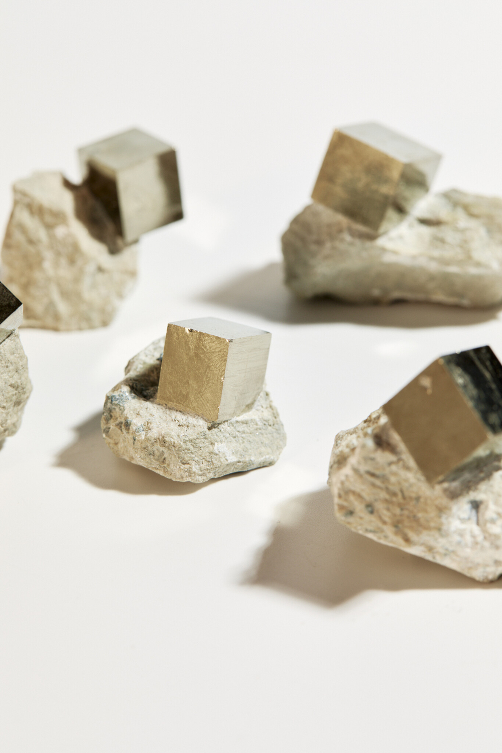 Пирит на породе S