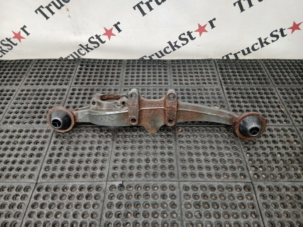 Кронштейн пневморессоры правый 2019г.