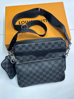 Сумка-мессенджер Louis Vuitton