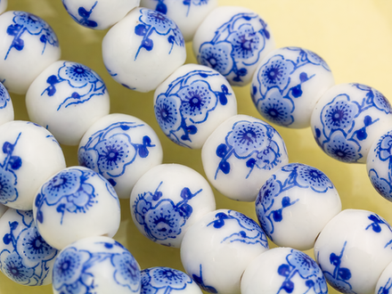 Бусина "Синие цветы" 8мм, фарфор