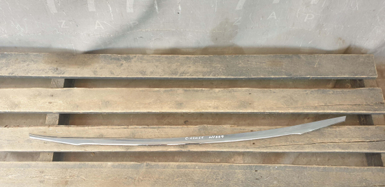 Молдинг крышки багажника Mercedes C (W205) 14-23 Б/У Оригинал A2057430082