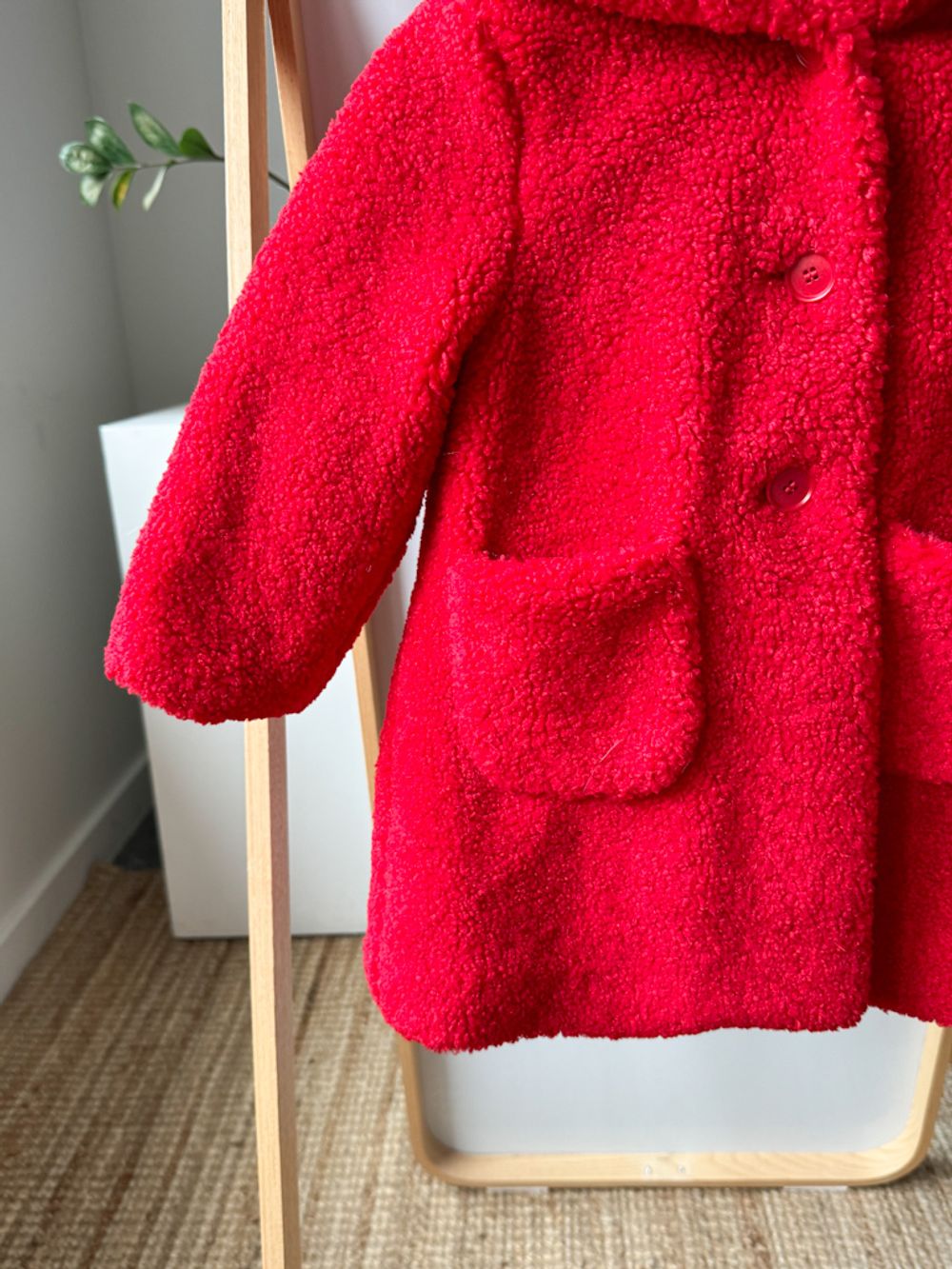 Новое пальто Il Gufo, 92