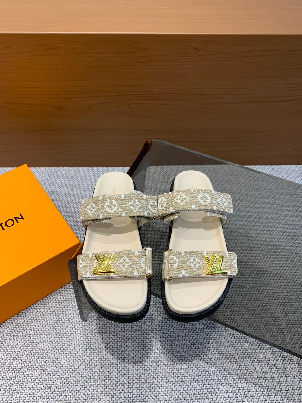 Louis Vuitton Bom Dia Flat Comfort Mule