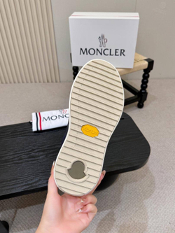 Кроссовки Moncler