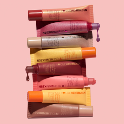 OLEHENRIKSEN Pout Preserve Peptide Lip Treatment - Увлажняющий блеск для губ оттенок Crème Brûlée Glimmer, 12 ml