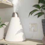 Умная встраиваемая розетка с заземлением с защитными шторками (слоновая кость) W1171603