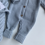 Комплект вязанный на выписку "Лапша"(конверт,шапка, пинетки, бант, комбенизон)