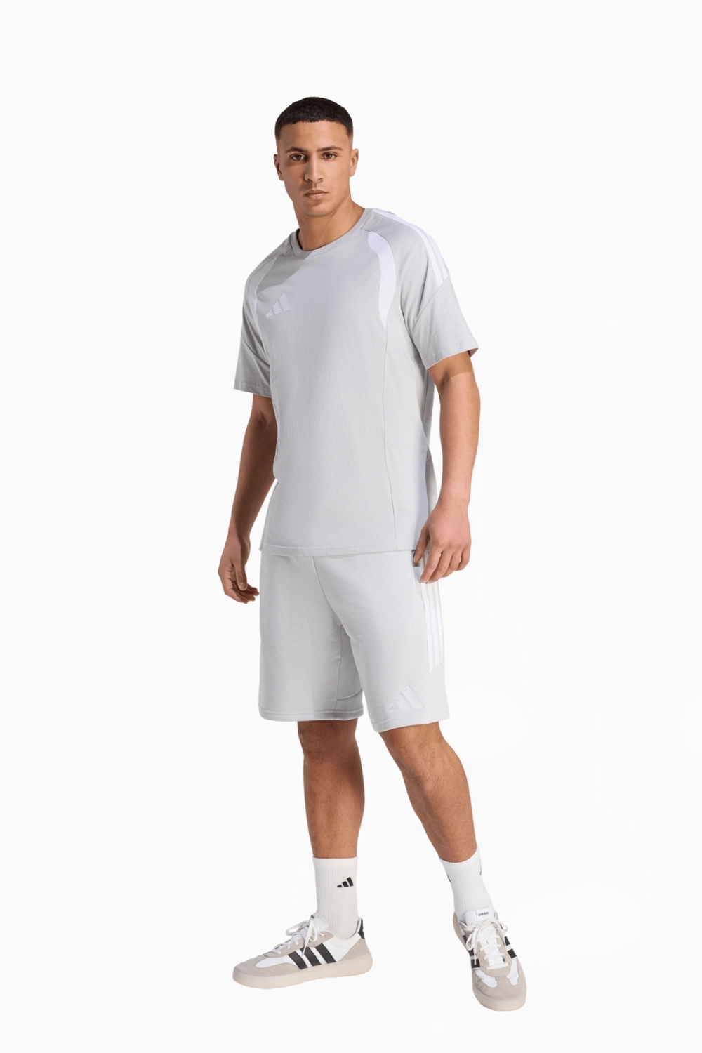 Футболка adidas Tiro 26 Tee - серый