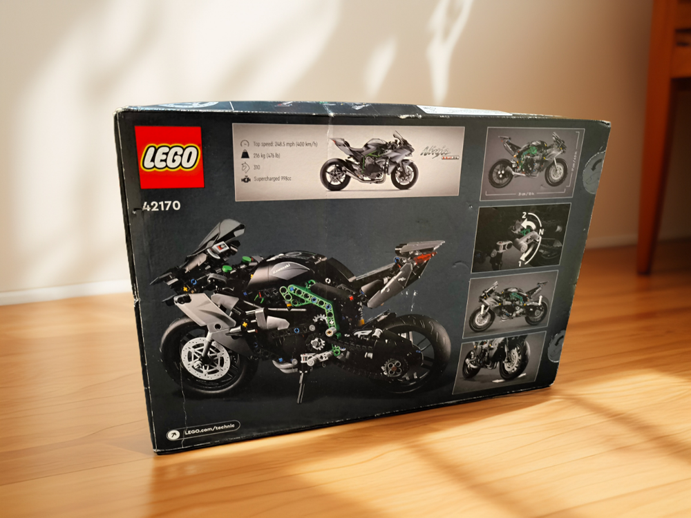LEGO Technic 42170 Мотоцикл Kawasaki Ninja H2R — гоночный байк
