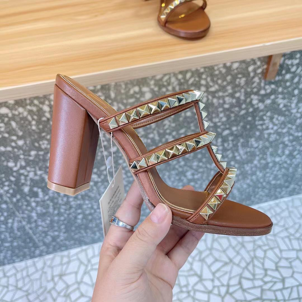 Сабо Valentino