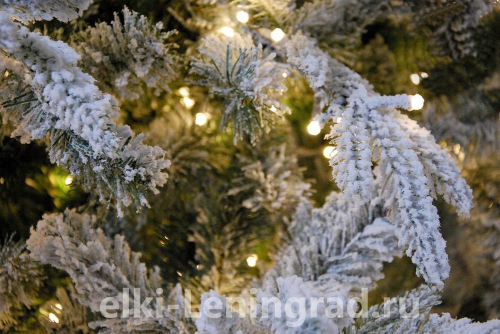 Заснеженная ель с гирляндой «Форесто» теплый свет (Литая+пвх) 240 см / 2,4 м
