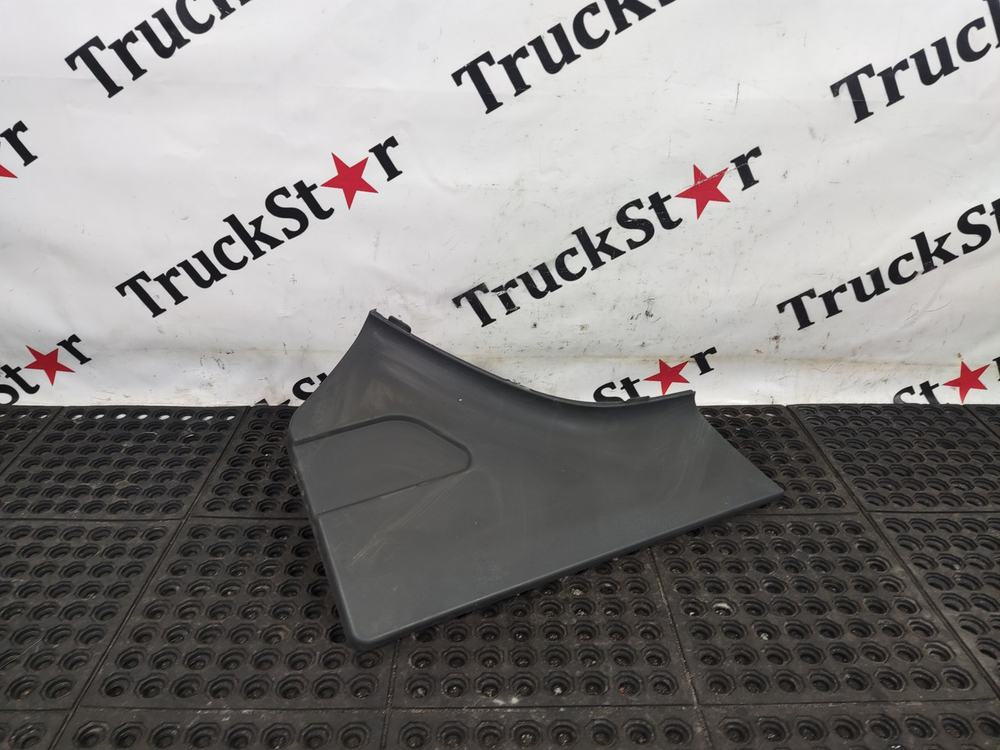 Накладка крыла левого