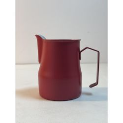 Питчер молочник 500 мл Latte Pro Color Итальянский d 8,5 см h11,7 см красный цвет нерж. Barbossa