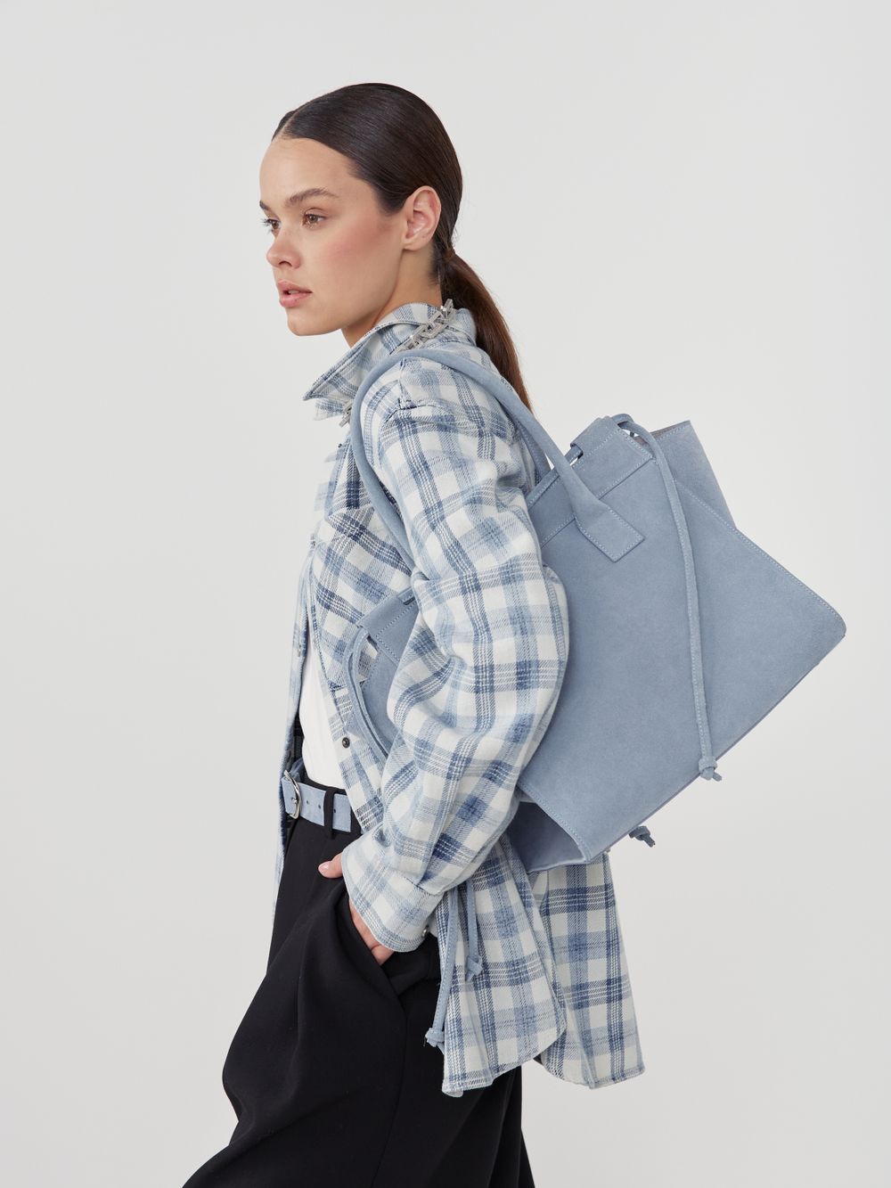 БАЗОВЫЙ РЕМЕНЬ С МЯТОЙ ПРЯЖКОЙ ЗАМША ГОЛУБОЙ