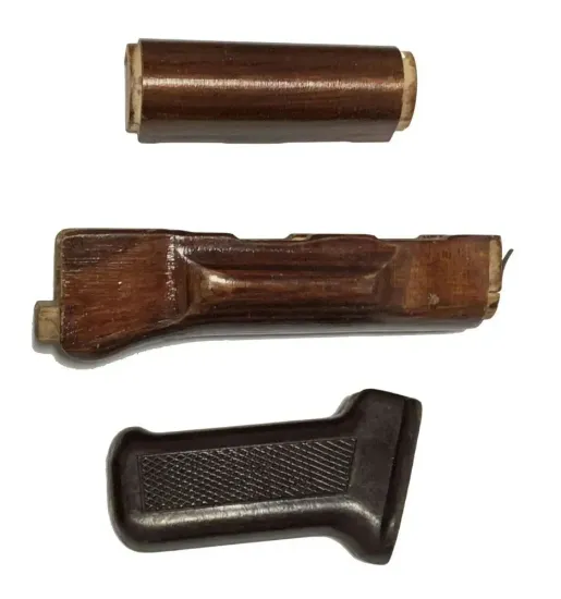 Цевье и накладка деревянные, бакелитовая рукоятка для АК и Сайга. Темное дерево, раритет СССР