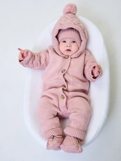 Конверт на выписку для новорожденных вязаный