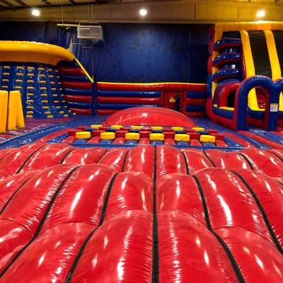 Надувной парк "Город мечты"