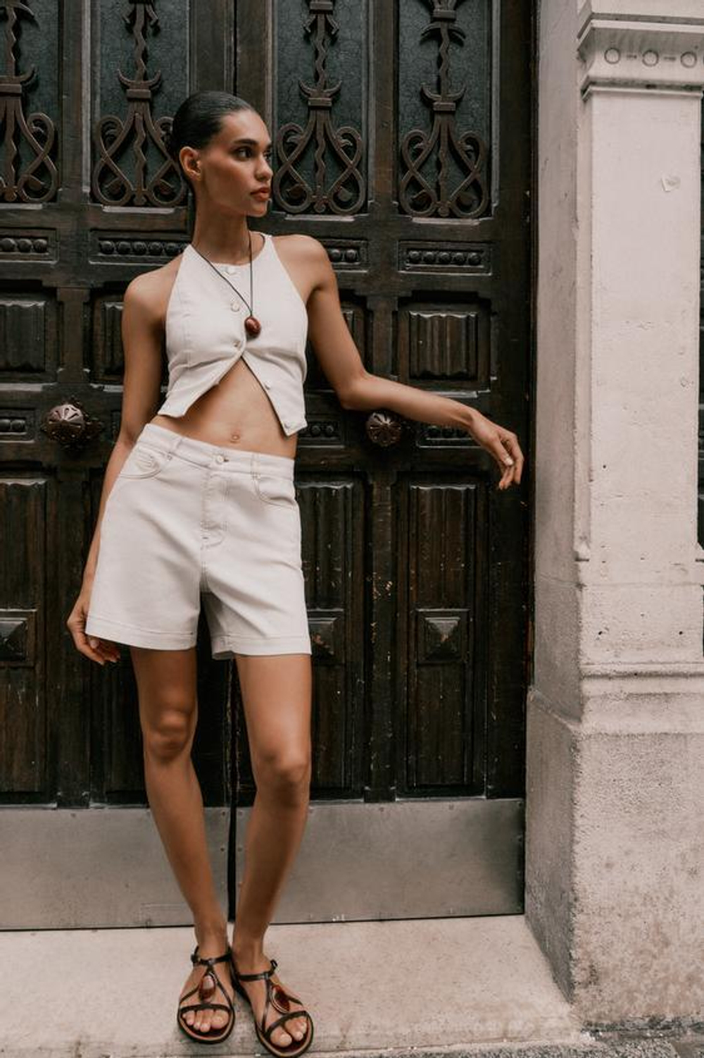 ZARA ДЖИНСОВЫЕ ШОРТЫ-БЕРМУДЫ Z1975 MOM FIT, ЭКРЮ