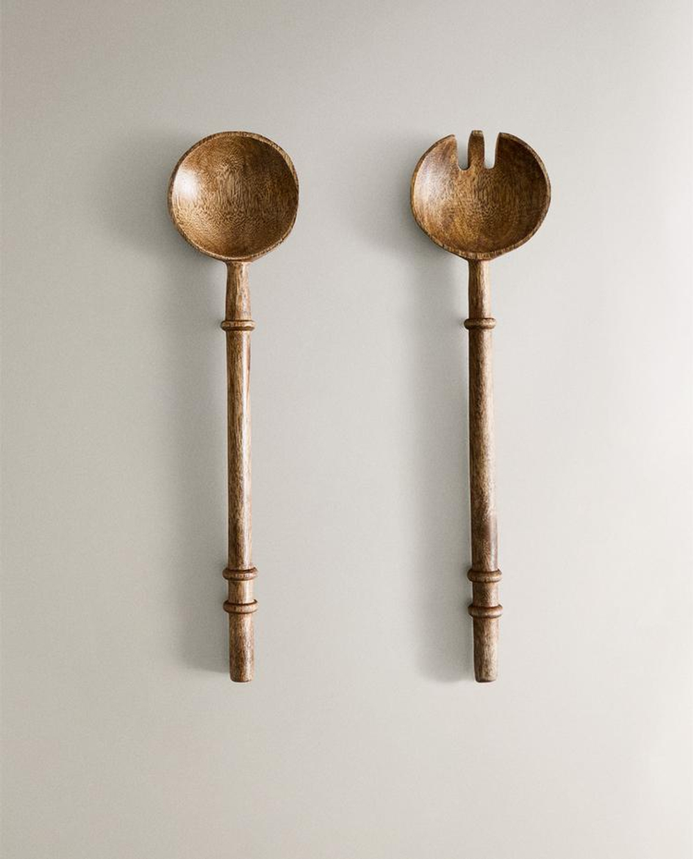 ZARA HOME СТОЛОВЫЕ ПРИБОРЫ ДЛЯ САЛАТА ИЗ ДЕРЕВА (2 ШТ.), СВЕТЛО-БЕЖЕВЫЙ