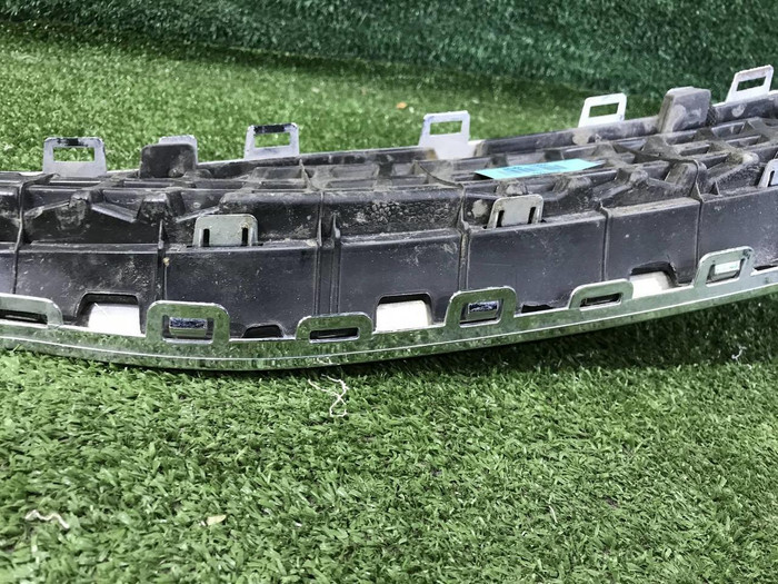 Решетка радиатора KIA Rio 4 X-Line (2017-2020)