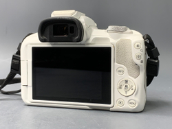 Canon EOS R50 Kit 18-45mm 7150 кадров пробега
