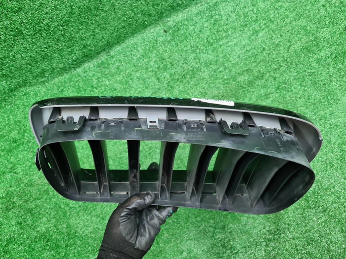 Решетка радиатора правая BMW X5 F15 X6 F16 (13-18)