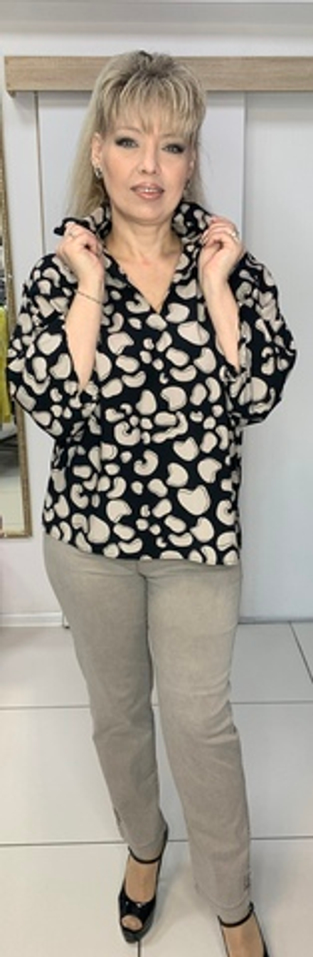 Блузон в черно-бежевых тонах