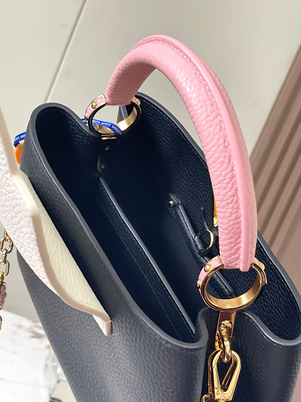 Louis Vuitton Capucines BB