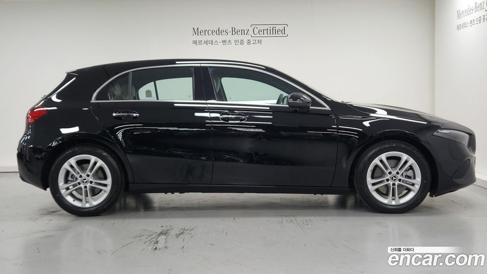 Mercedes-Benz A-Class W177 A220 Hatchback (02.2024)