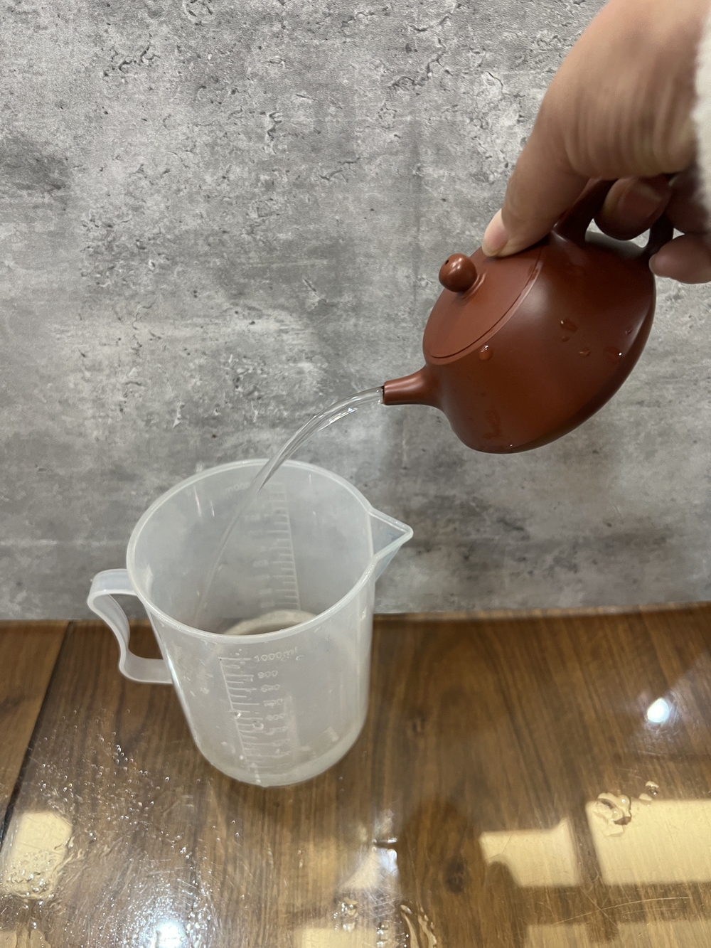 259301 Чайник ИСИН "ШИ ПЯО" (Каменный черпак) 180мл, в подар.коробке, глина красн