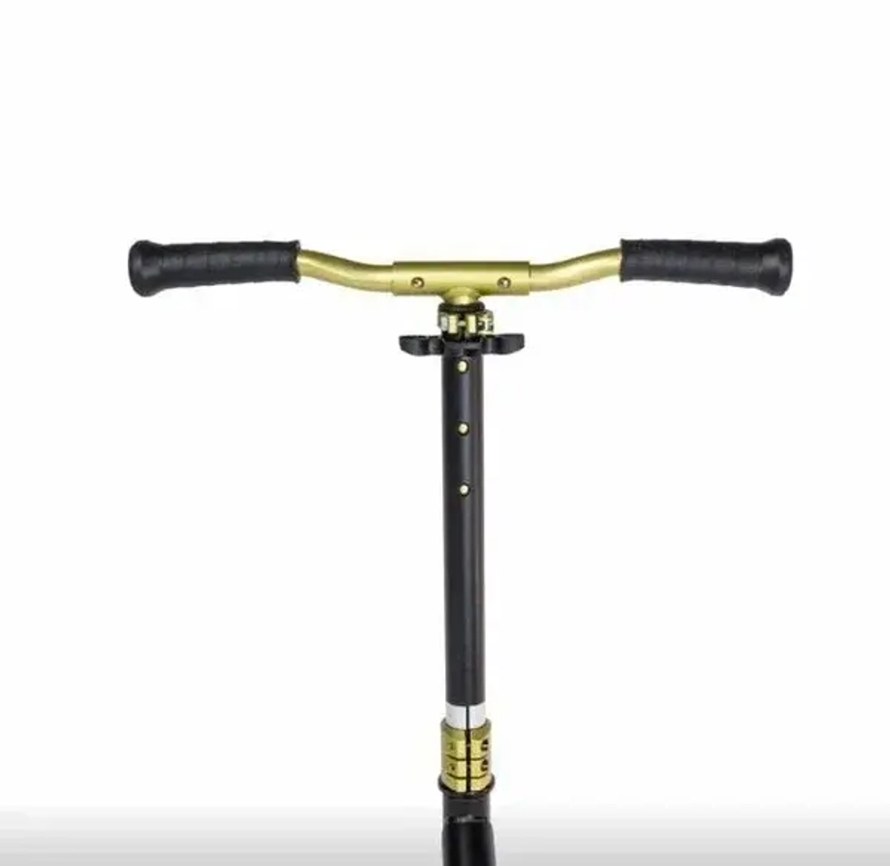 Самокат TT Jogger 180 black/green 1/4 чёрный/зелёный