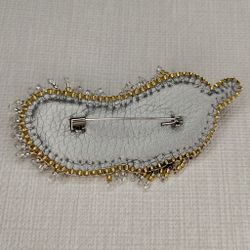 Авторская брошь Пёрышки