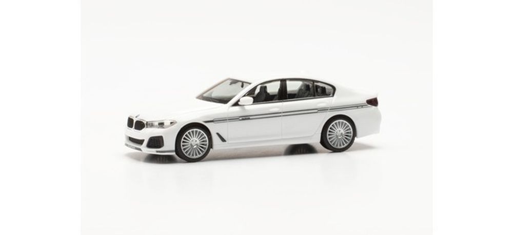Автомобиль BMW Alpina B5 Limousine, белый