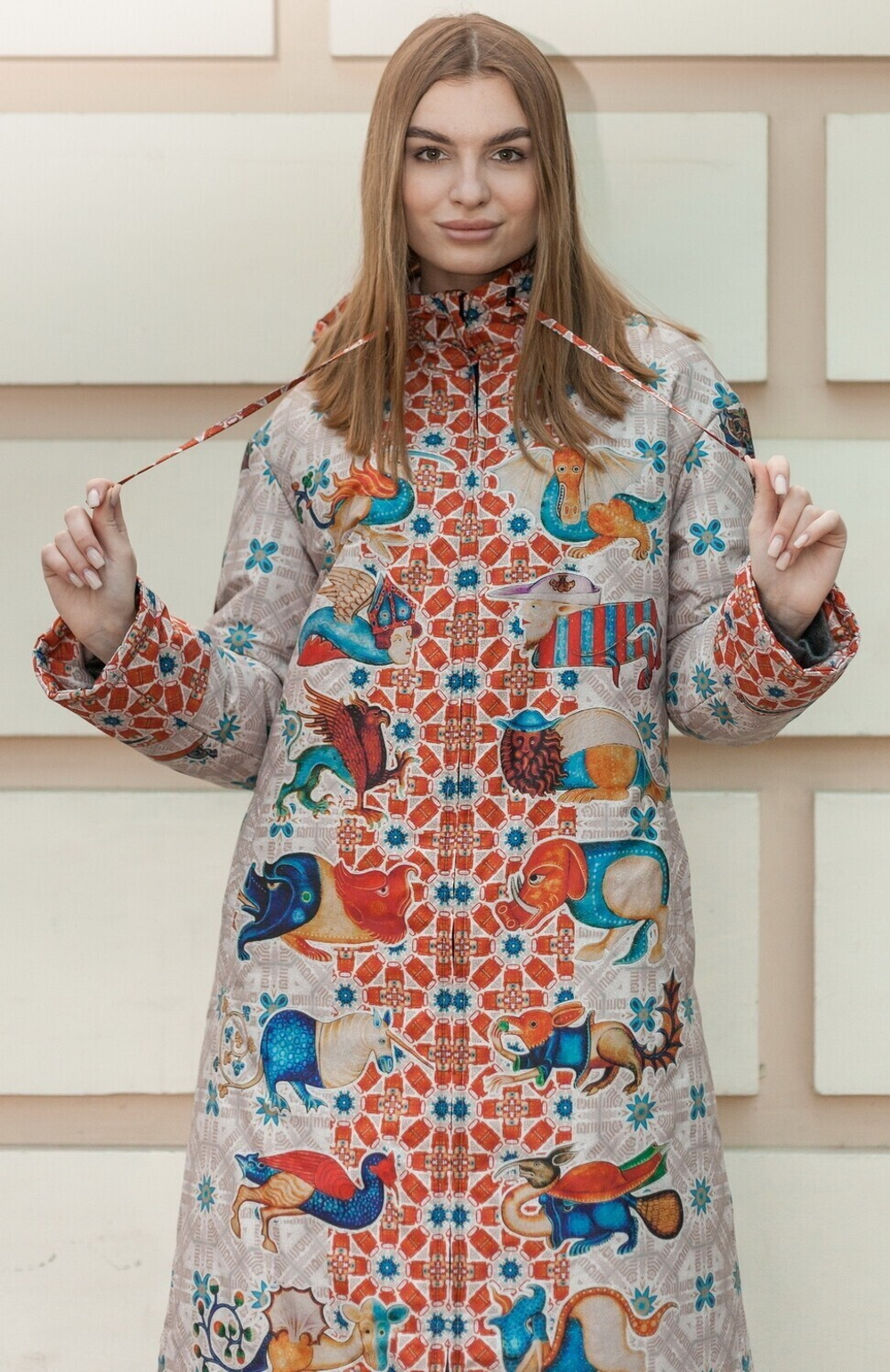 Пальто "Мифология", по мотивам фантастических существ со страниц Псалтыри Латтрелла