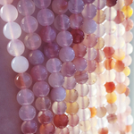 Агат Сакура, персиково - розовый, нежнейший, редкий, шар 8мм, цена за нить 9.5см (1/4)