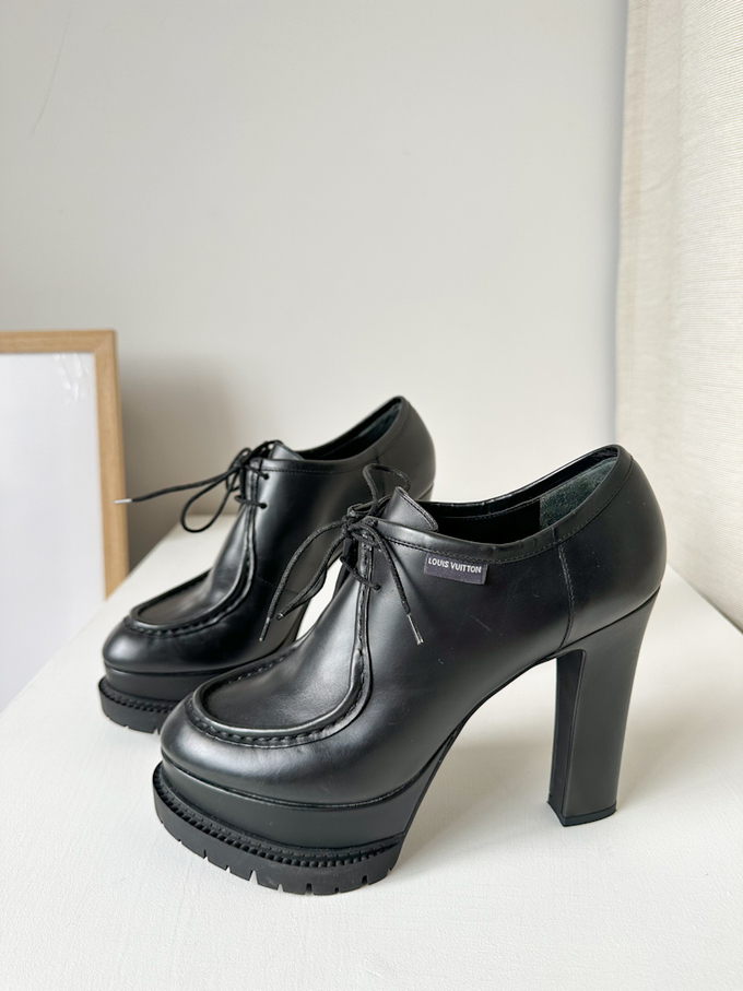 Кожаные туфли Louis Vuitton, 38