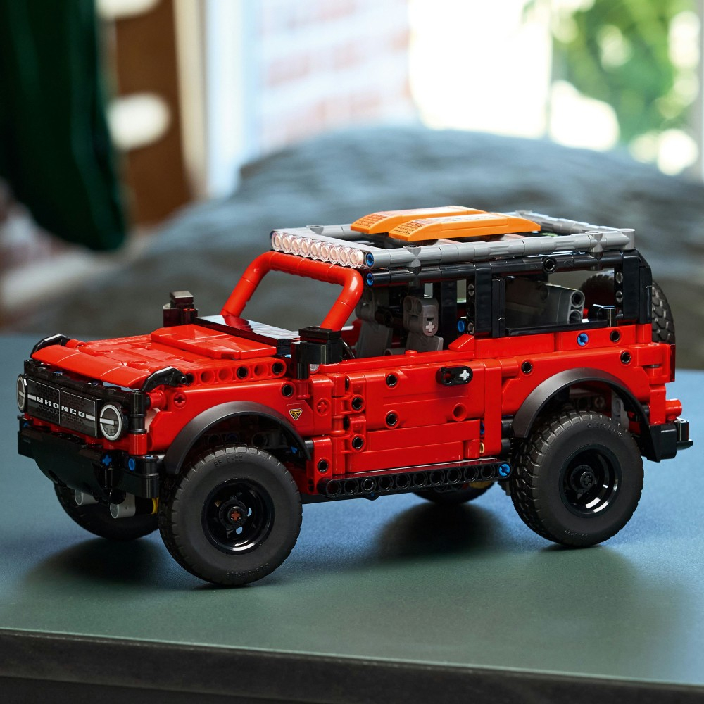 LEGO Technic - Внедорожник Ford Bronco 42213