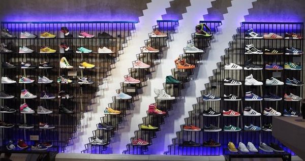 Магазины Adidas в России могут перезапуститься весной 2024 года