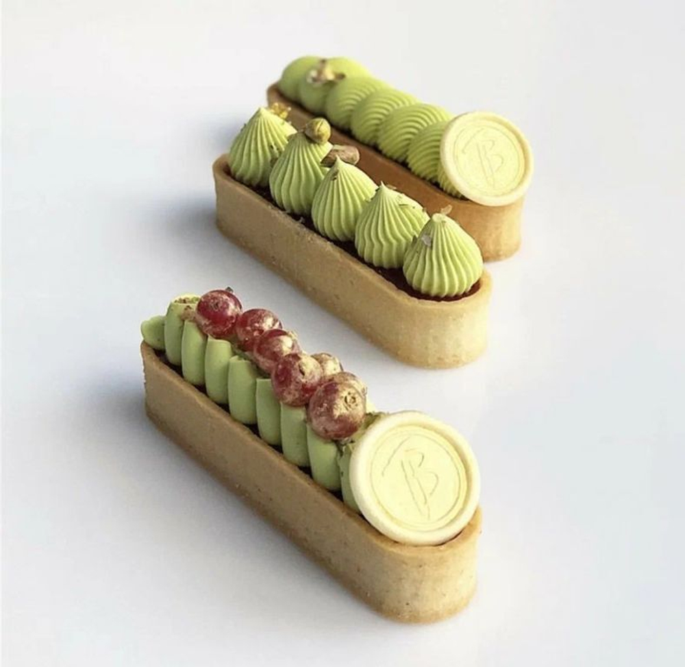 Форма перфорированная для выпечки (овальная) термопластик 14,4x5,3x2 см