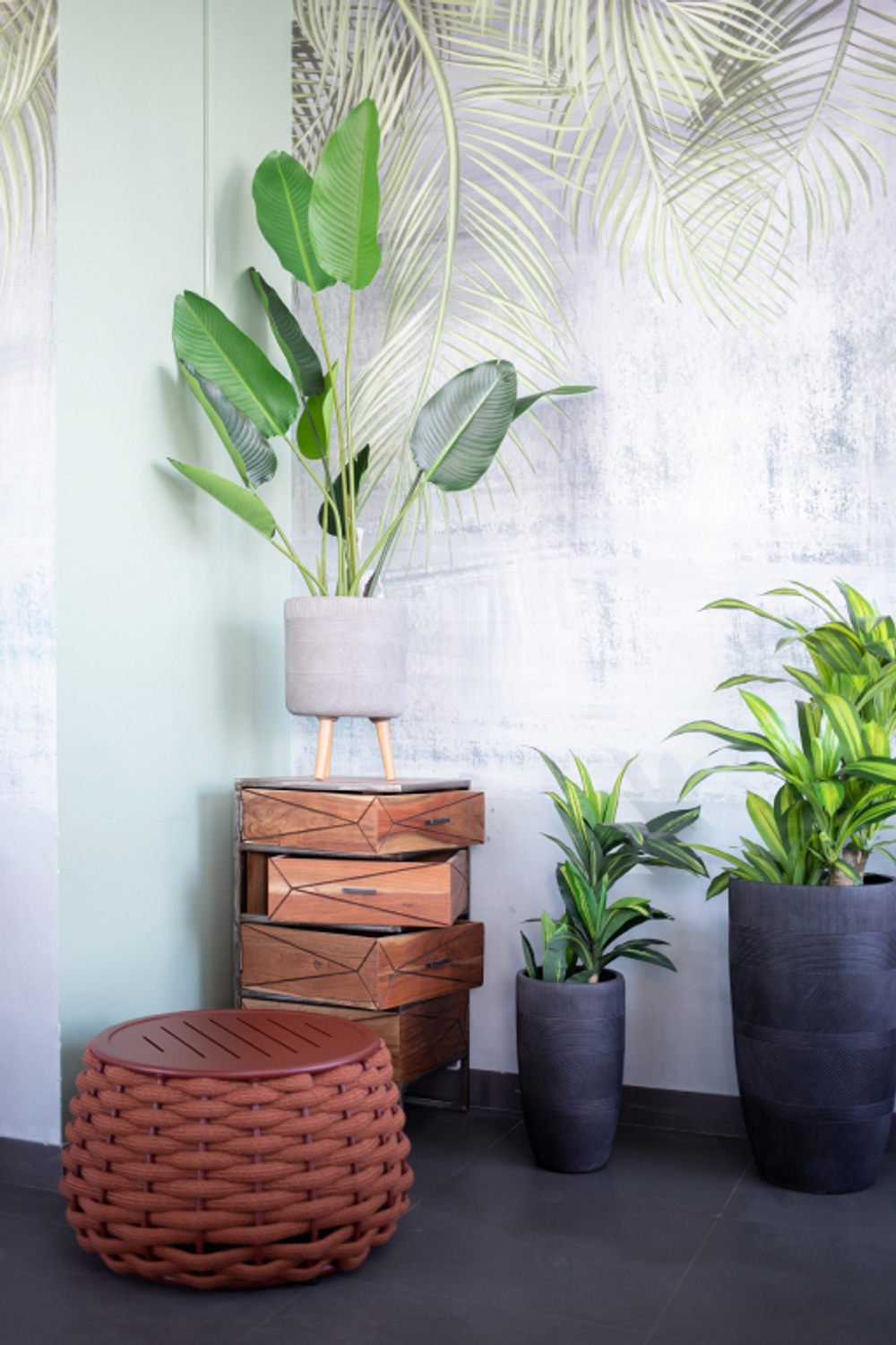 Пуф-столик плетеный с подушкой Tagliamento Pouf, терракотовый, светло-бежевый