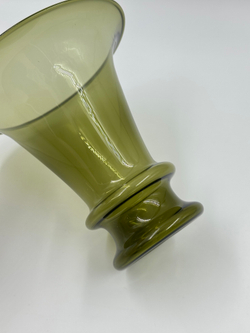 Ваза зелёная, Лауша