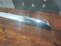 Накладка решетки радиатора Mercedes V (W447) 14-нв Б/У Оригинал A4478881100