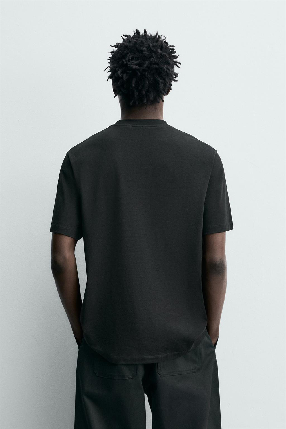 ZARA ФУТБОЛКА MEDIUM WEIGHT КЛАССИЧЕСКОГО КРОЯ ORIGINS, ЧЕРНЫЙ